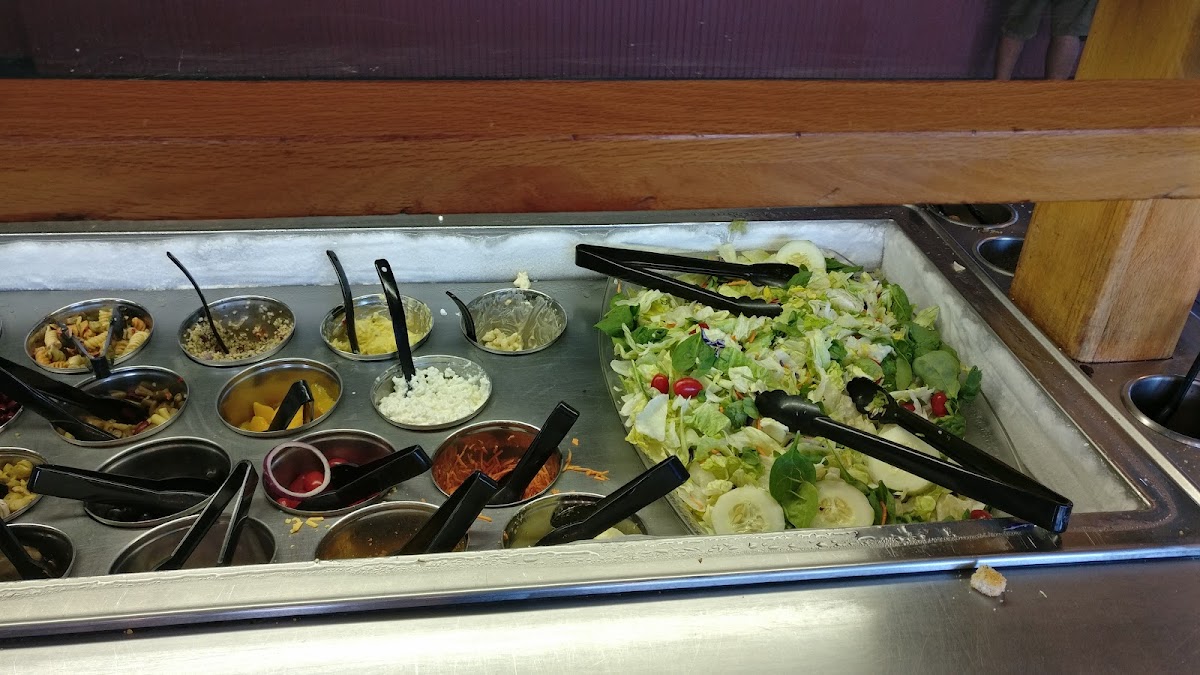 Mazzio’s Pizza & Wings Photo 5