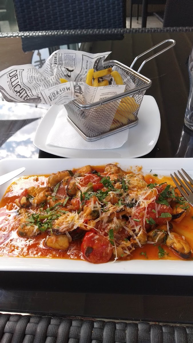 Restaurant Pescăresc Între Ape Photo 9