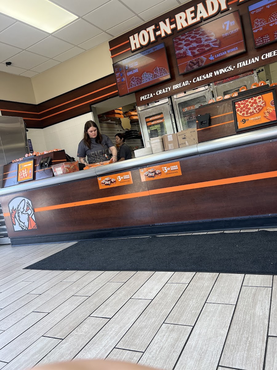 Little Caesars Pizza Photo 3