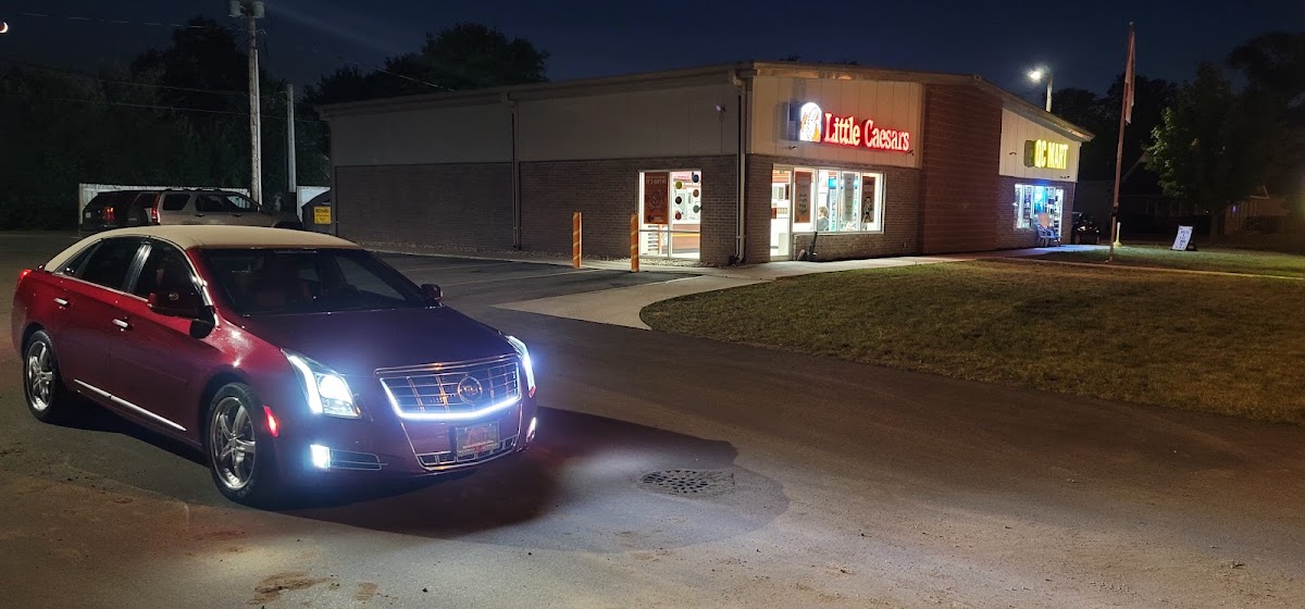 Little Caesars Pizza Photo 4