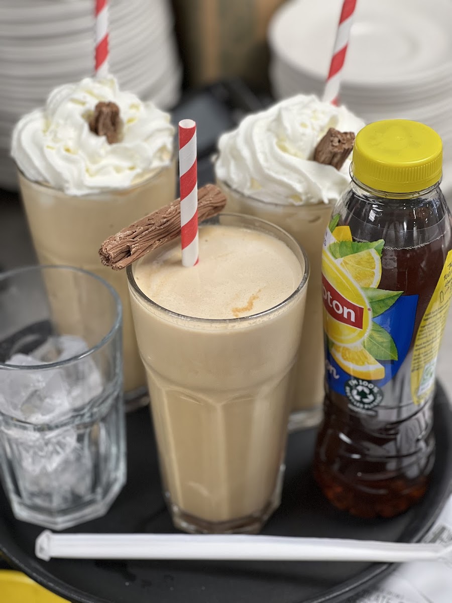 Wimpy Photo 9