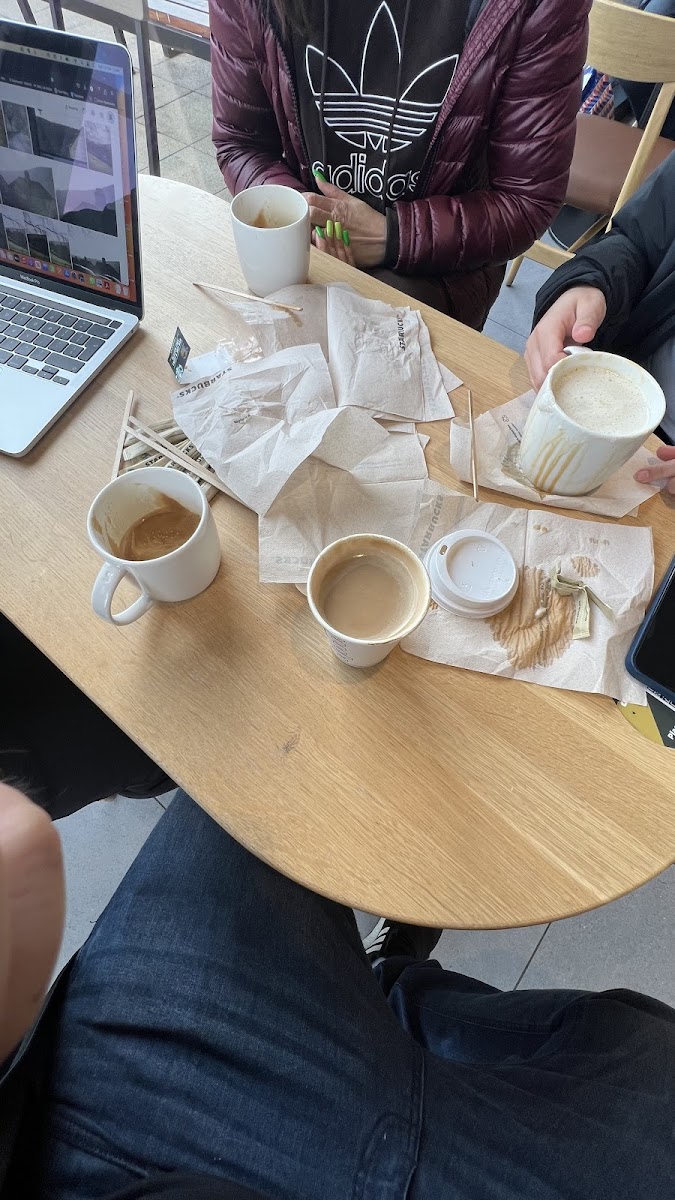 Starbucks Photo 10