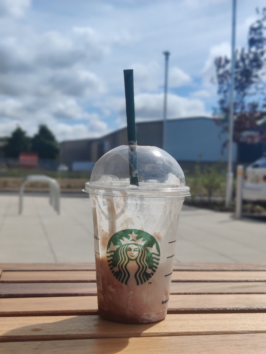 Starbucks Photo 5