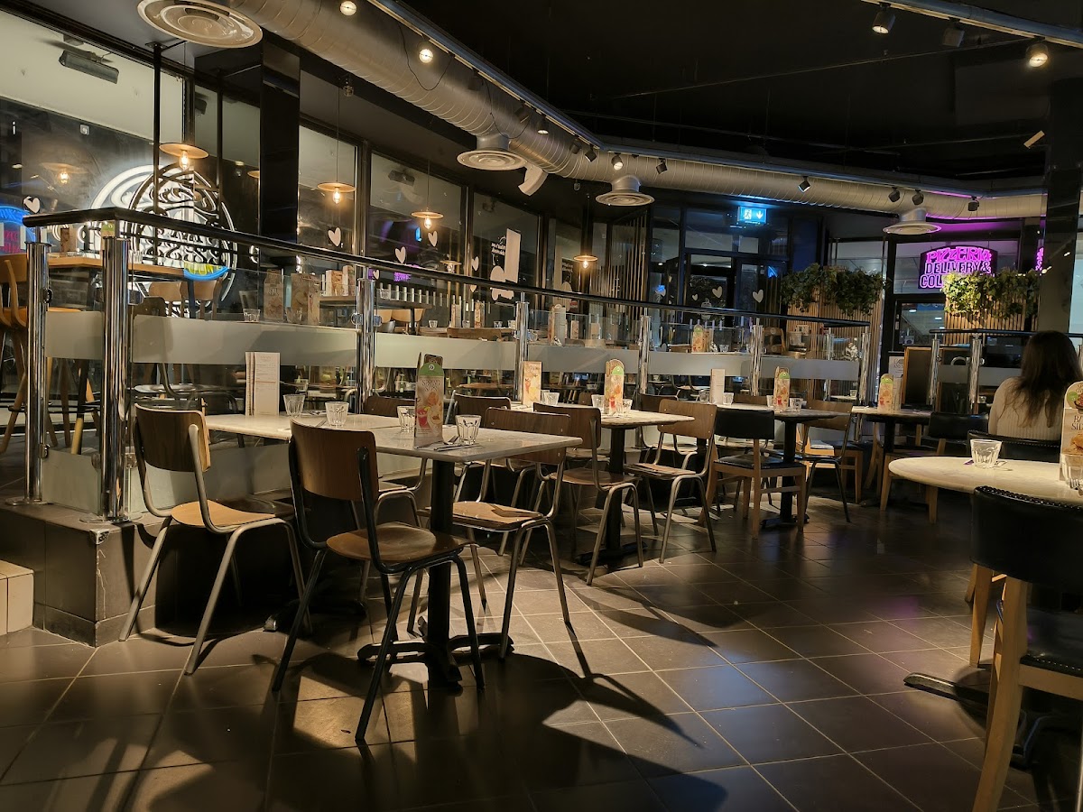 PizzaExpress Photo 3
