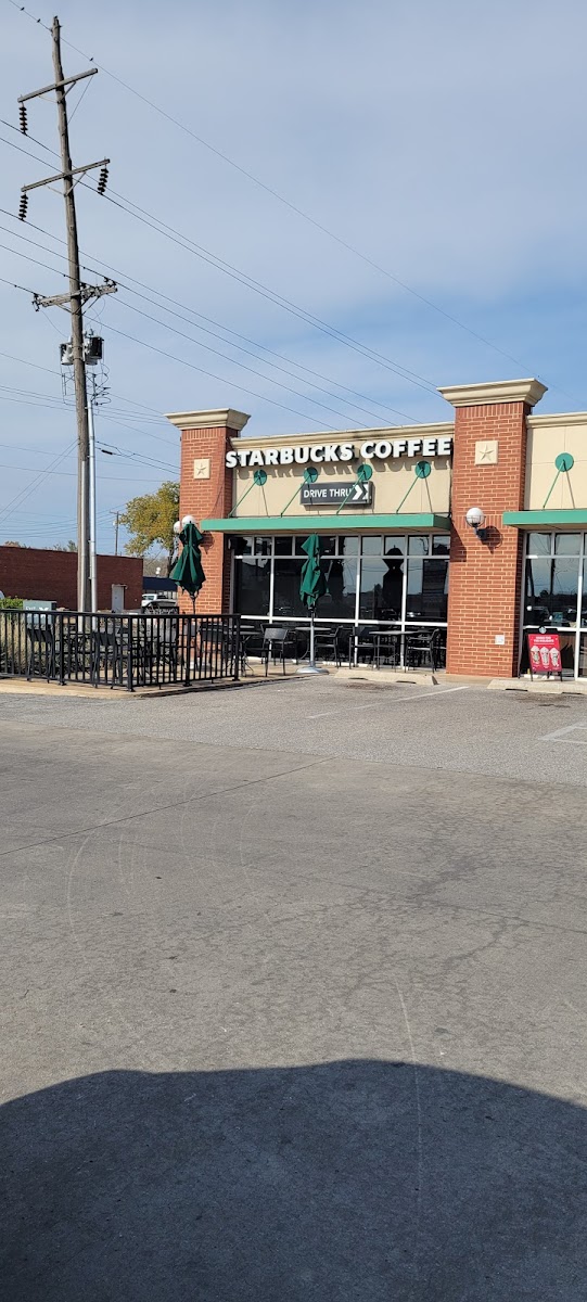 Starbucks Photo 4