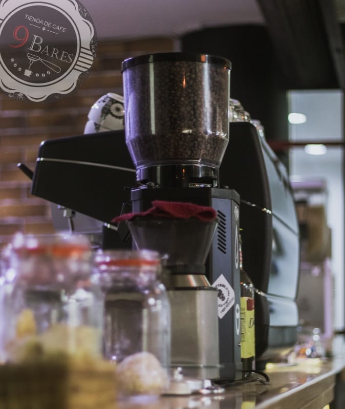 9Bares Tienda de Cafe y Libros Photo 3