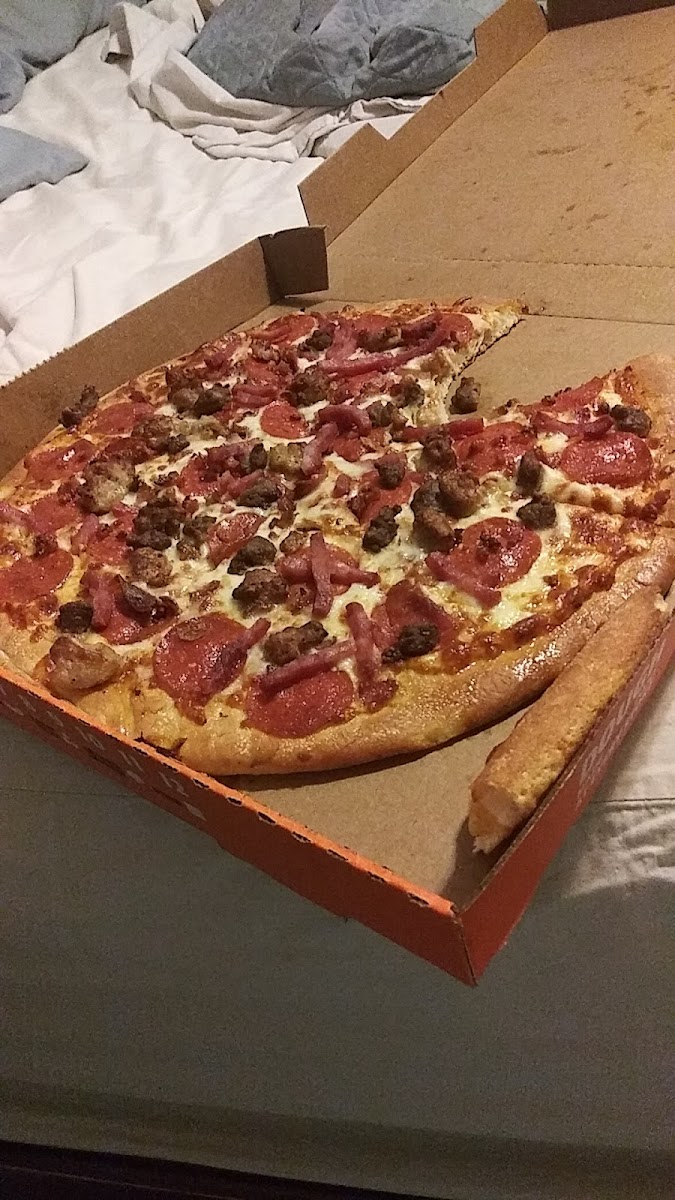 Little Caesars Pizza Photo 8