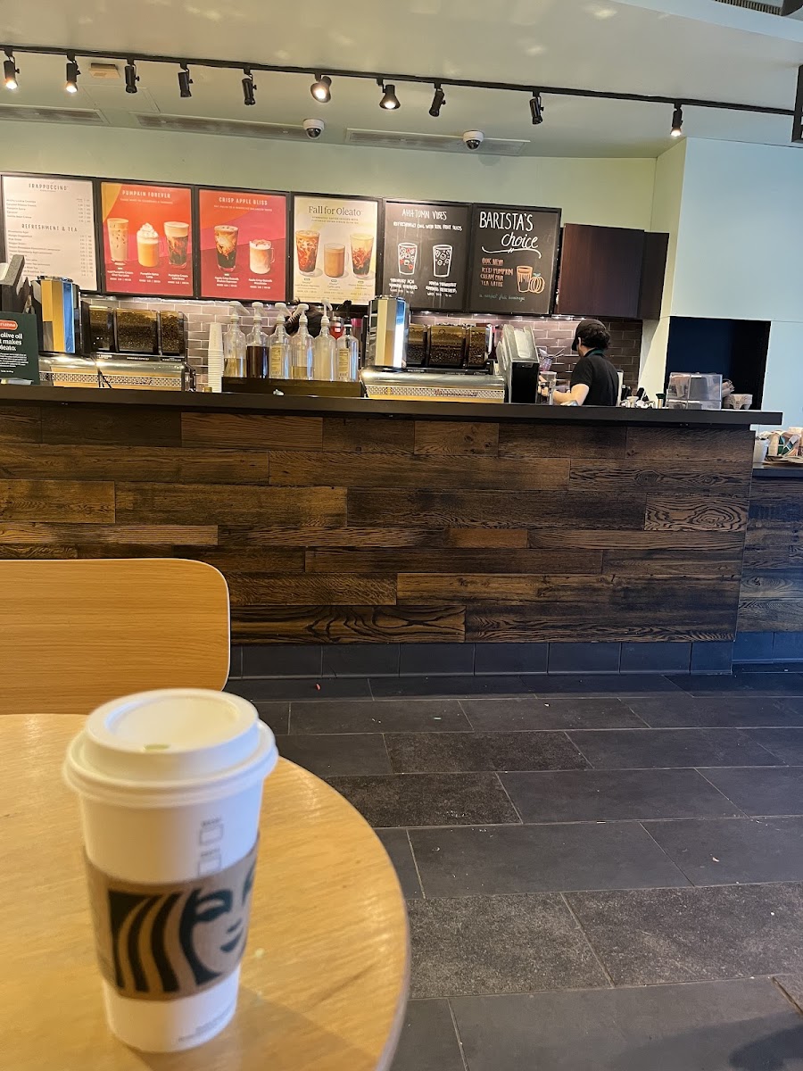 Starbucks Photo 3