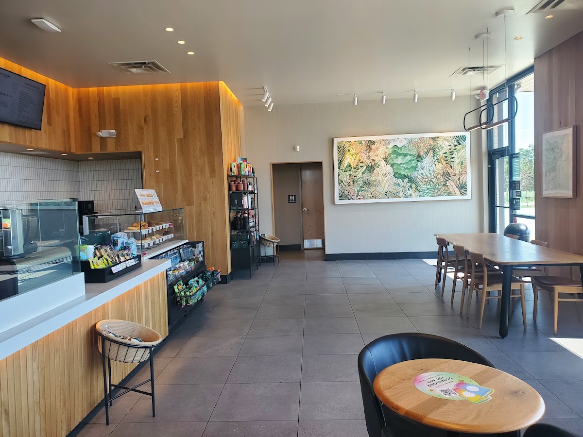 Starbucks Photo 4