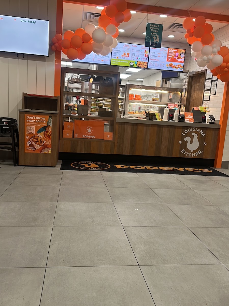 Popeyes Louisiana Kitchen Photo 5