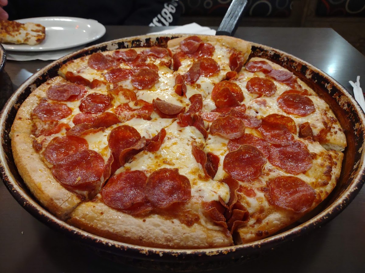 Pizza Hut Photo 8