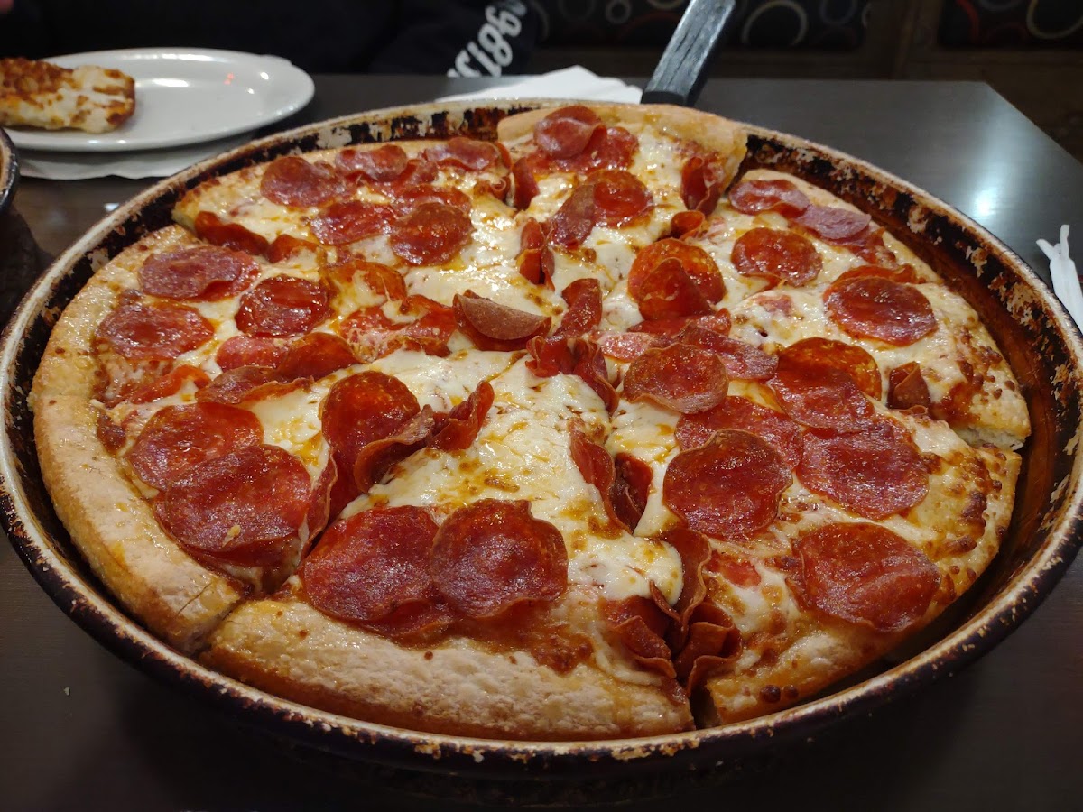Pizza Hut Photo 4