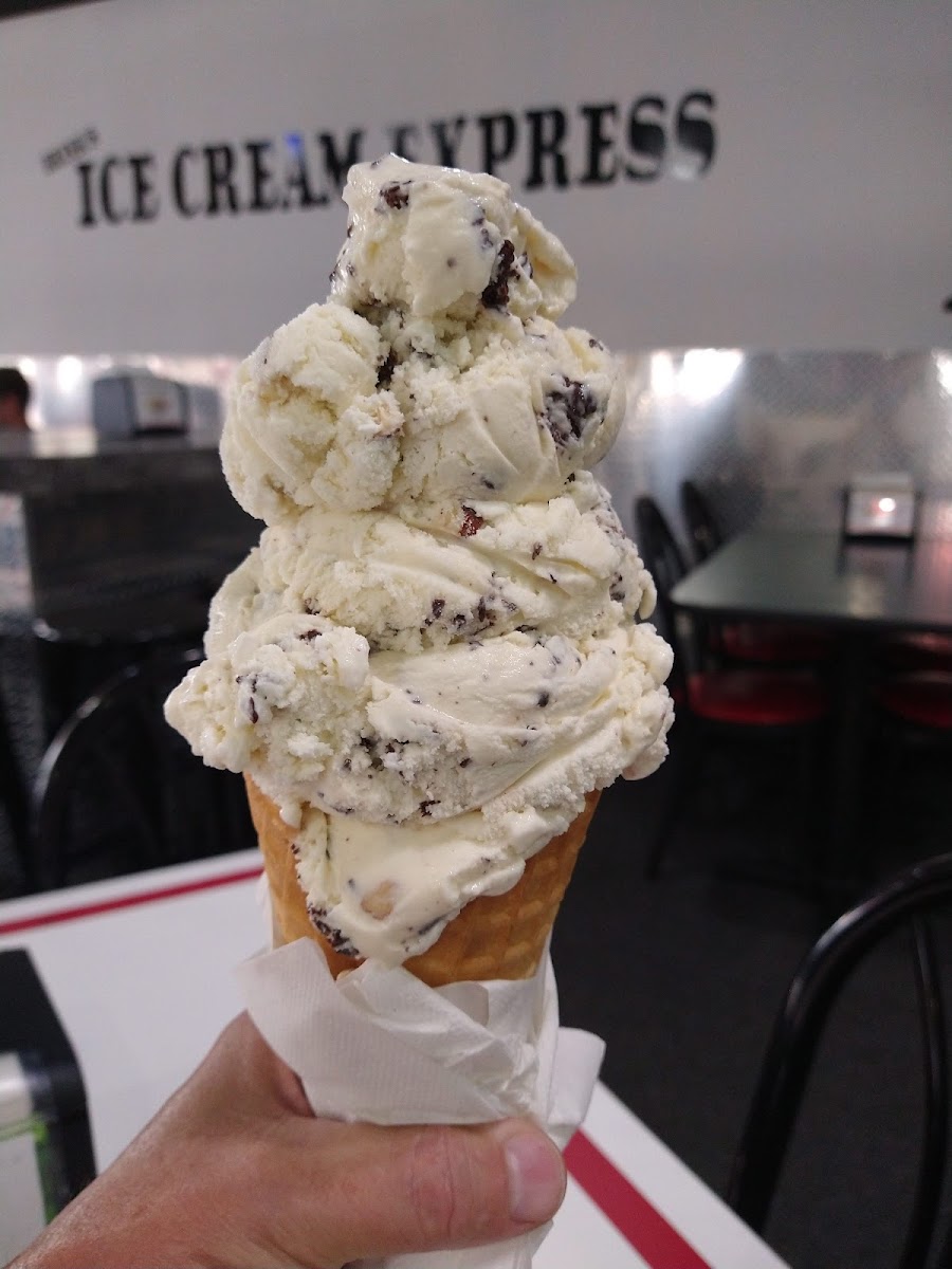 Brink's Ice Cream Express Photo 10