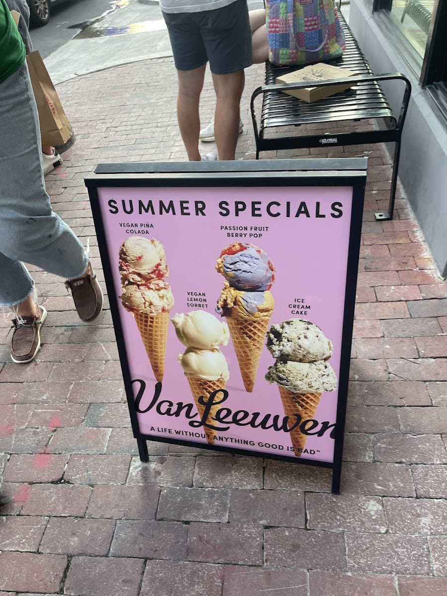 Van Leeuwen Ice Cream Photo Menu 9