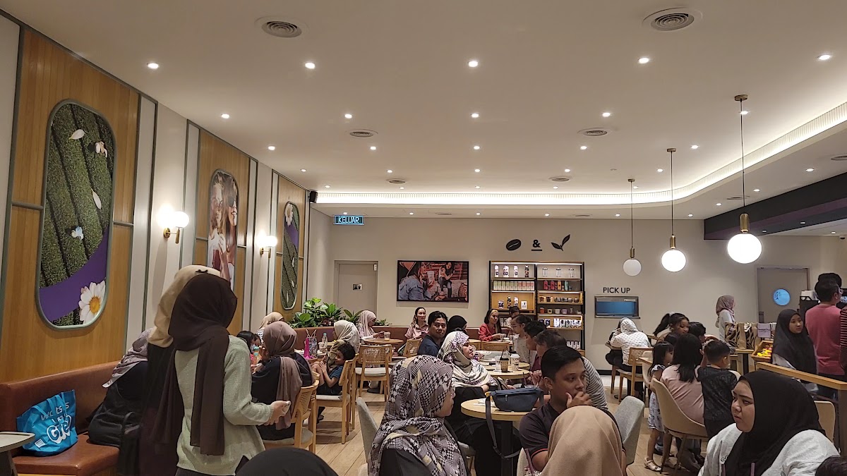 The Coffee Bean & Tea Leaf Photo 7