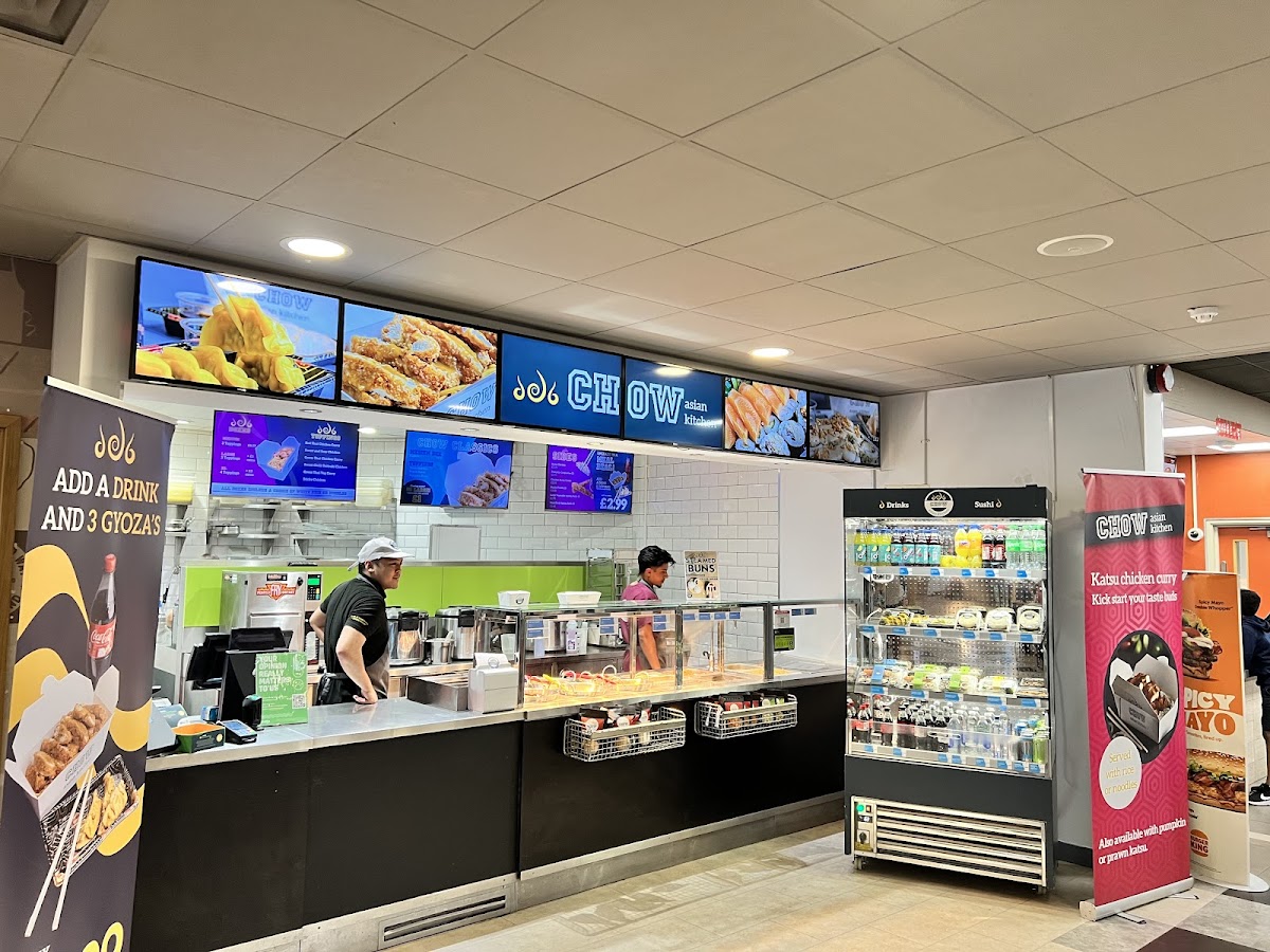 Chow Asian Kitchen - Reading M4 West