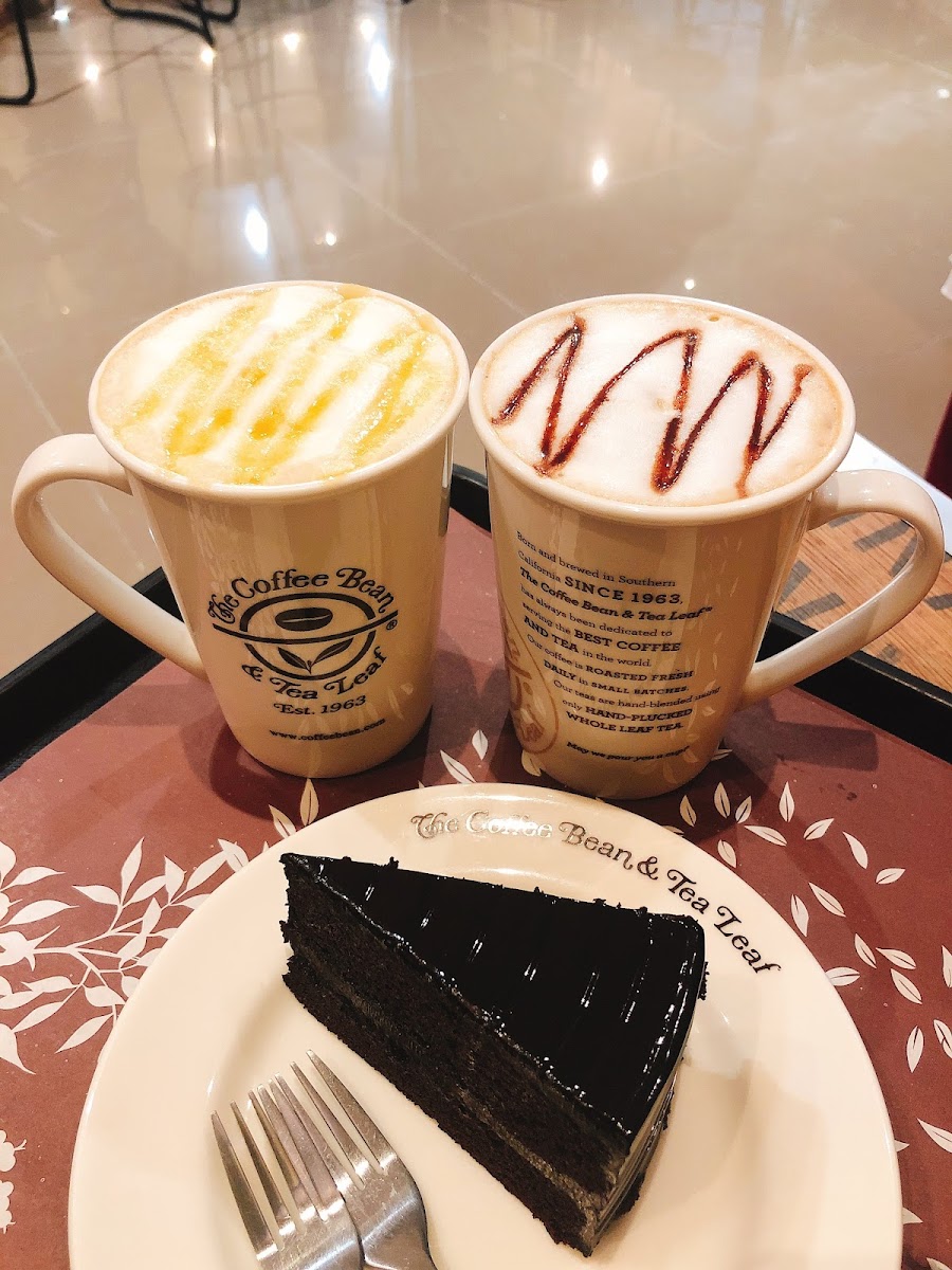 The Coffee Bean & Tea Leaf Photo 10