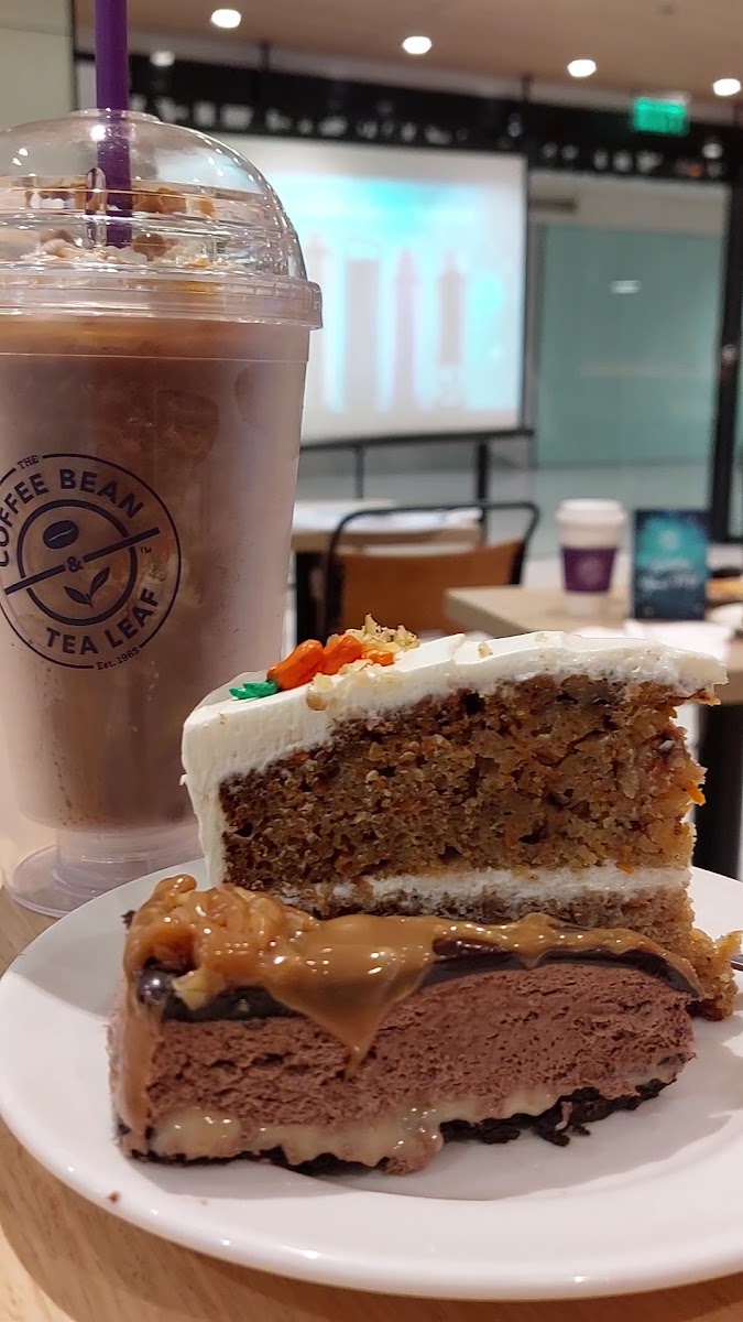 The Coffee Bean & Tea Leaf Photo 2