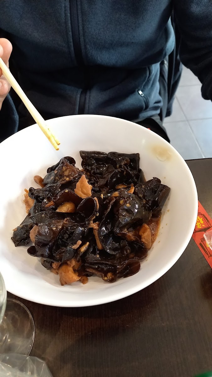 Chhorn Meng Hour Photo 5