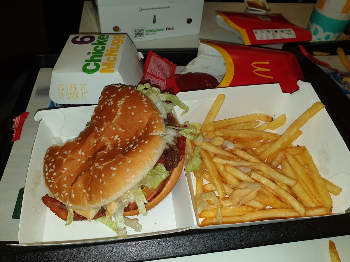 McDonald's Photo 9