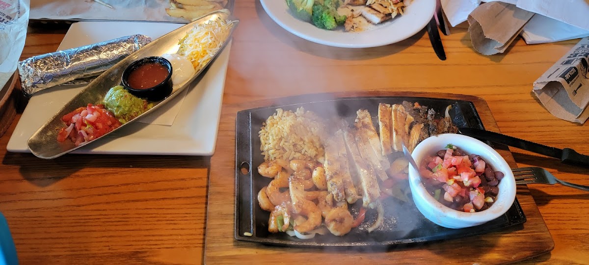 Chili's Grill & Bar Photo 4