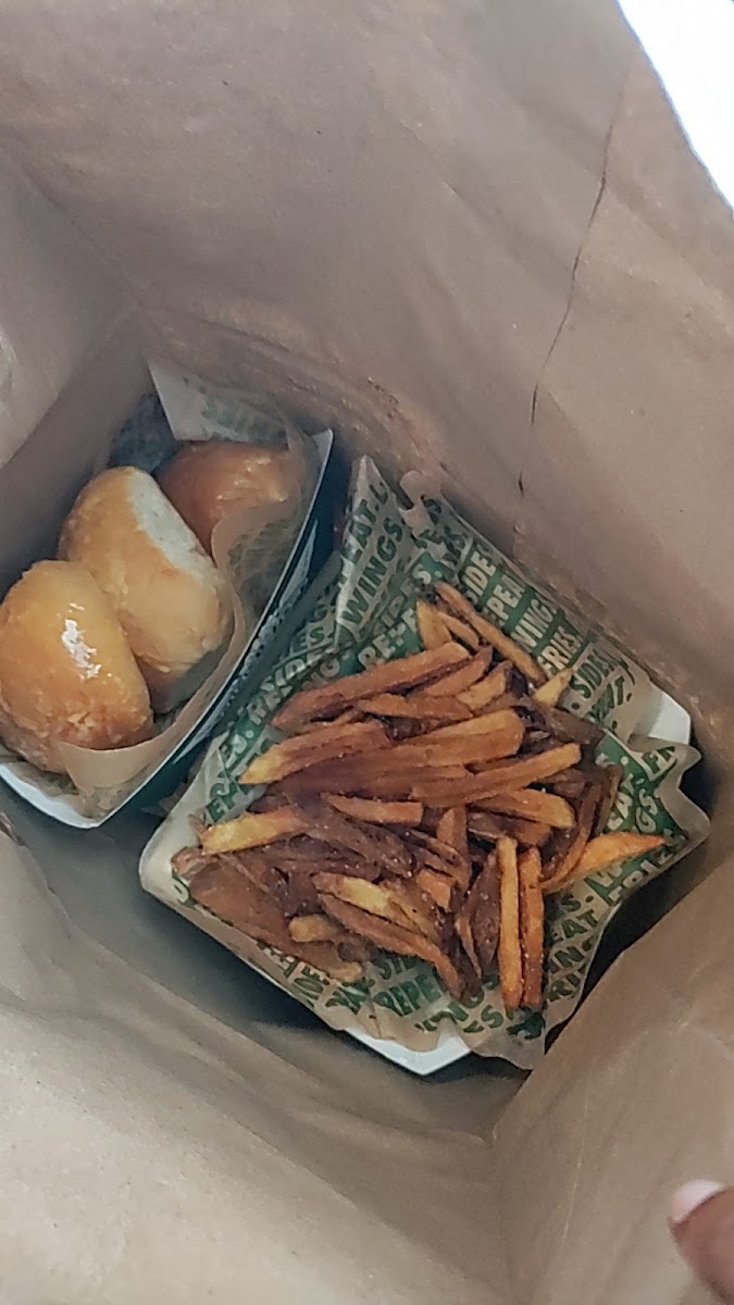 Wingstop Photo 6