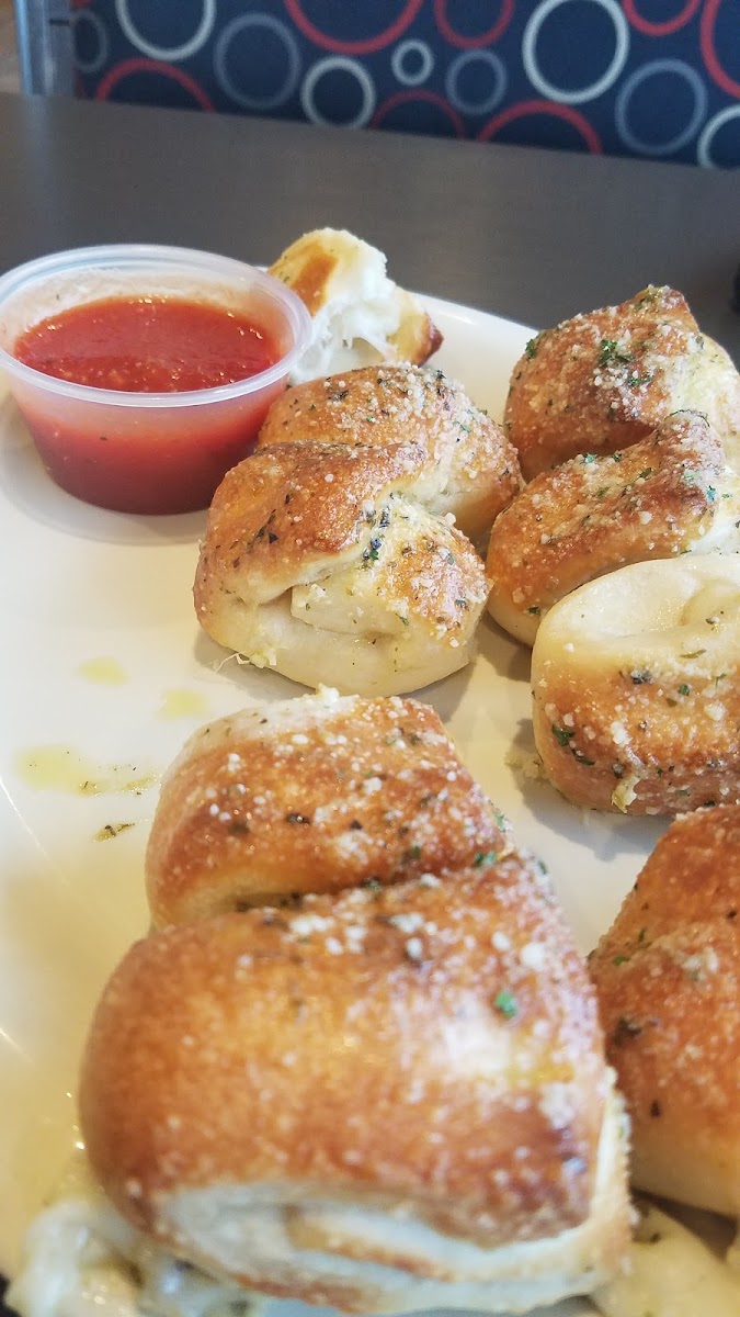 Pizza Hut Photo 5