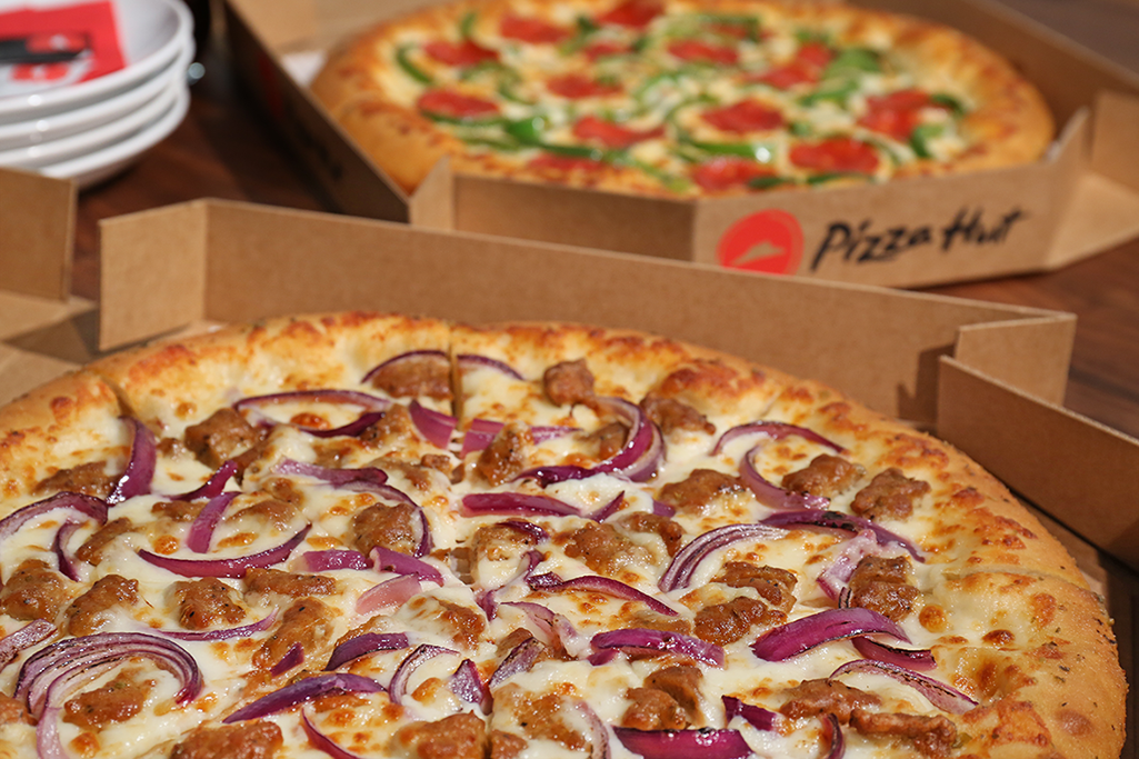 Pizza Hut Photo 9