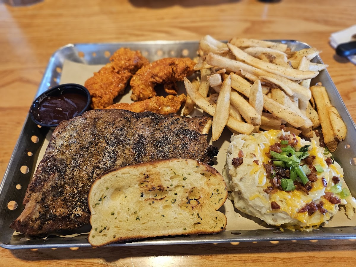 Chili's Grill & Bar Photo 6