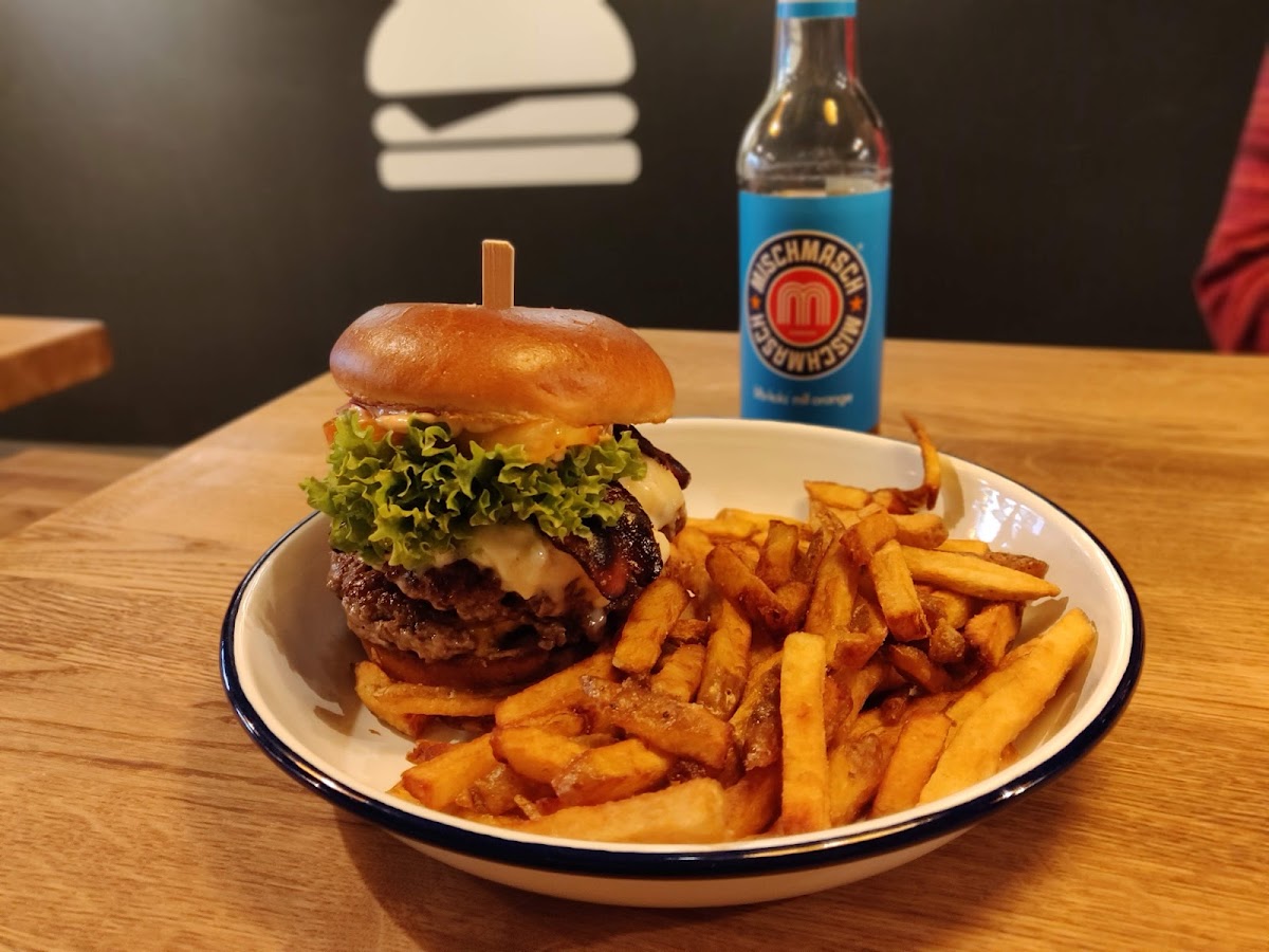 Mam-Mam Burger Photo 7
