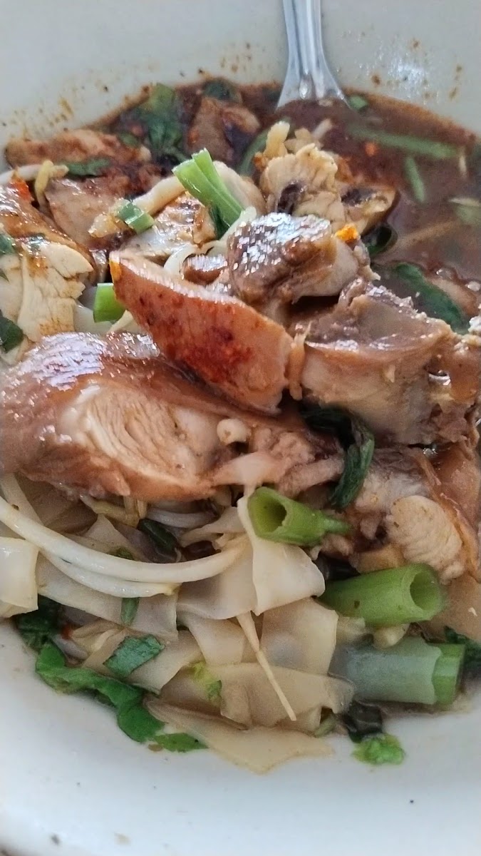 ร้านต่วน ก๋วยเตี๋ยวเรืออยุธยา 10 บาท (ฮาลาล) Photo 2