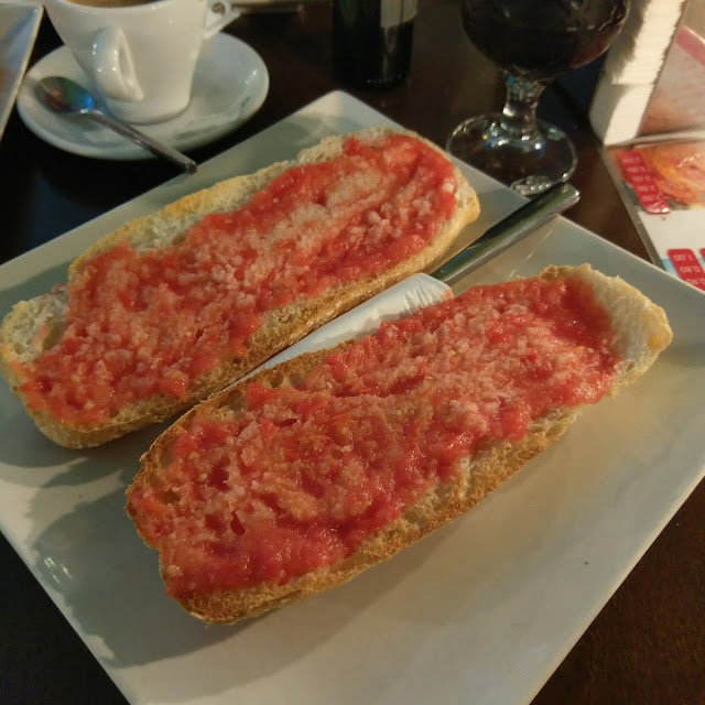 Toasted Bread with Tomatoes