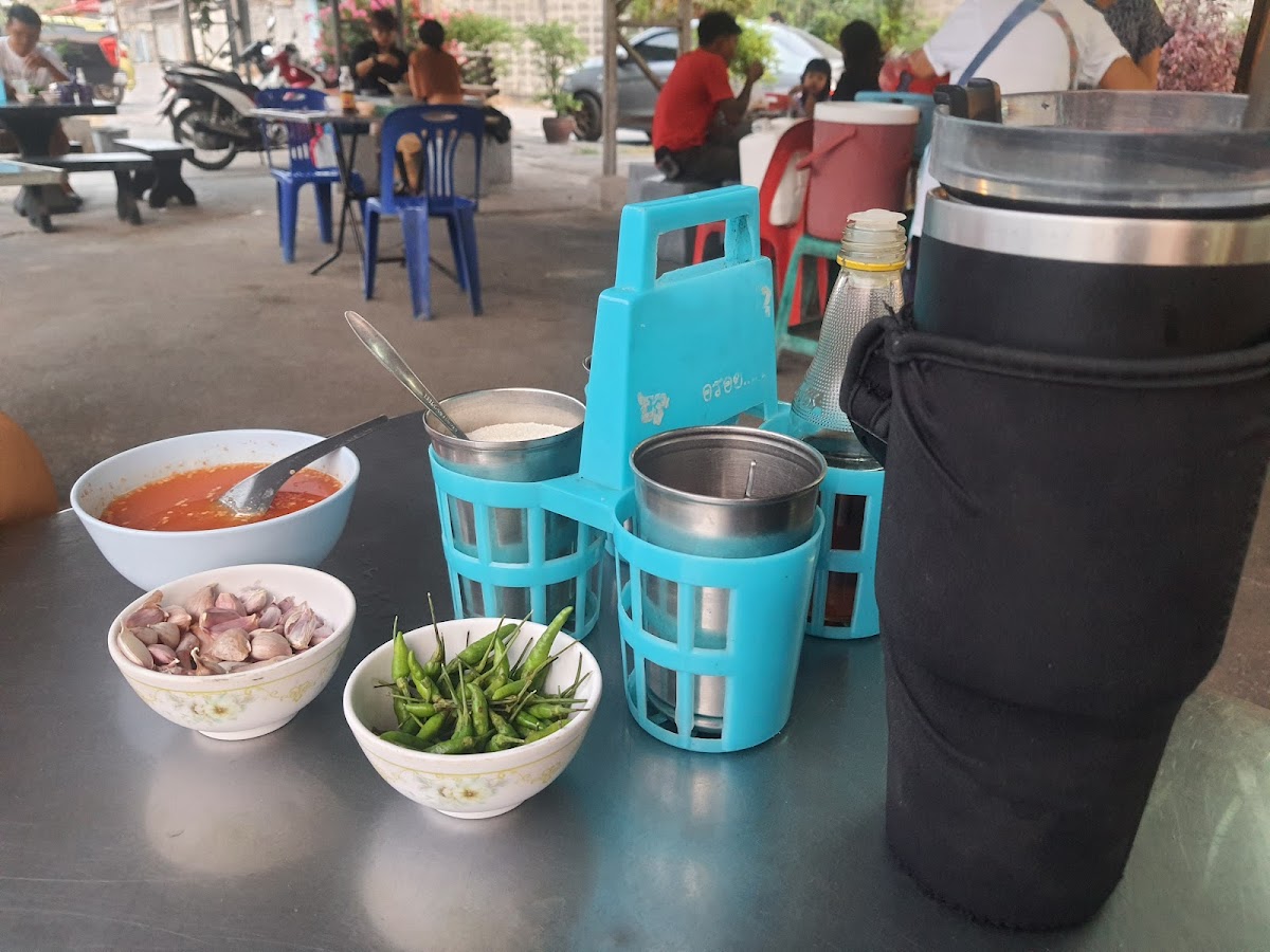 ขาหมู @JWM ตลาดเจริญวัฒนะ.นฐ Photo 7