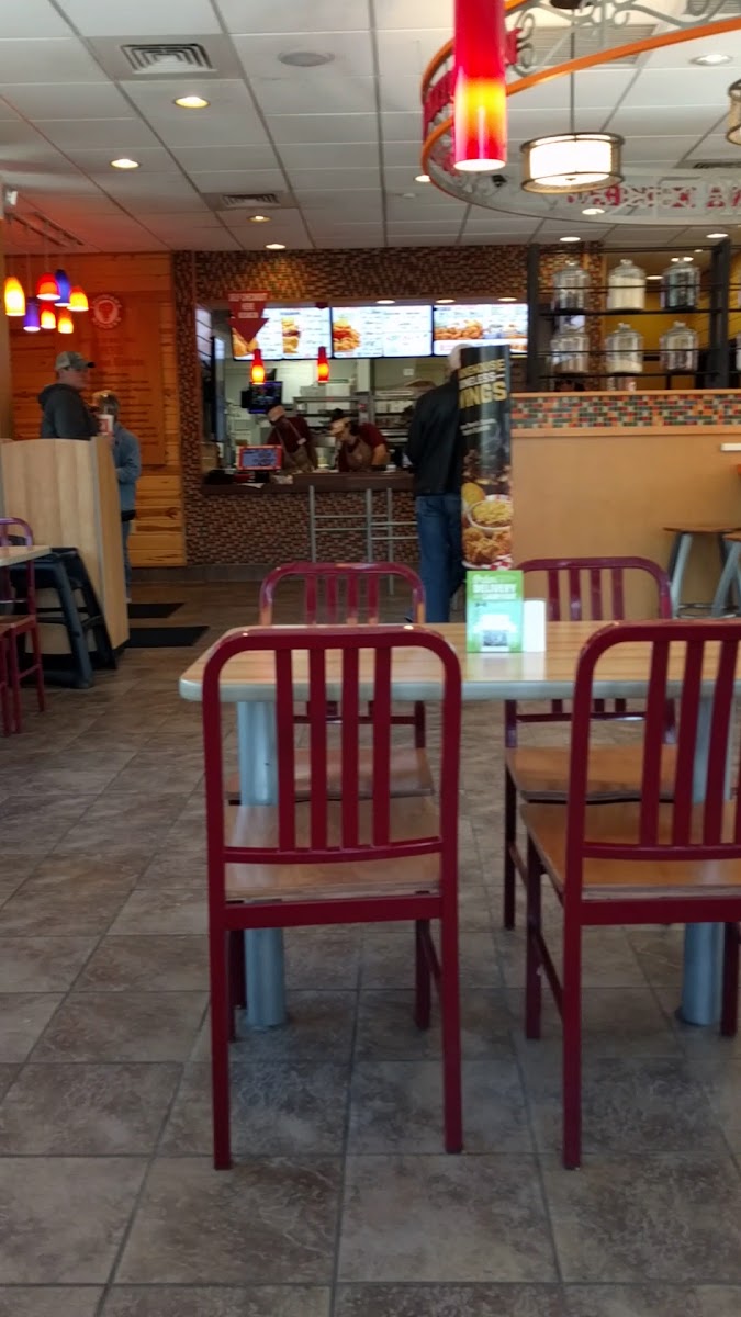 Popeyes Louisiana Kitchen Photo 2