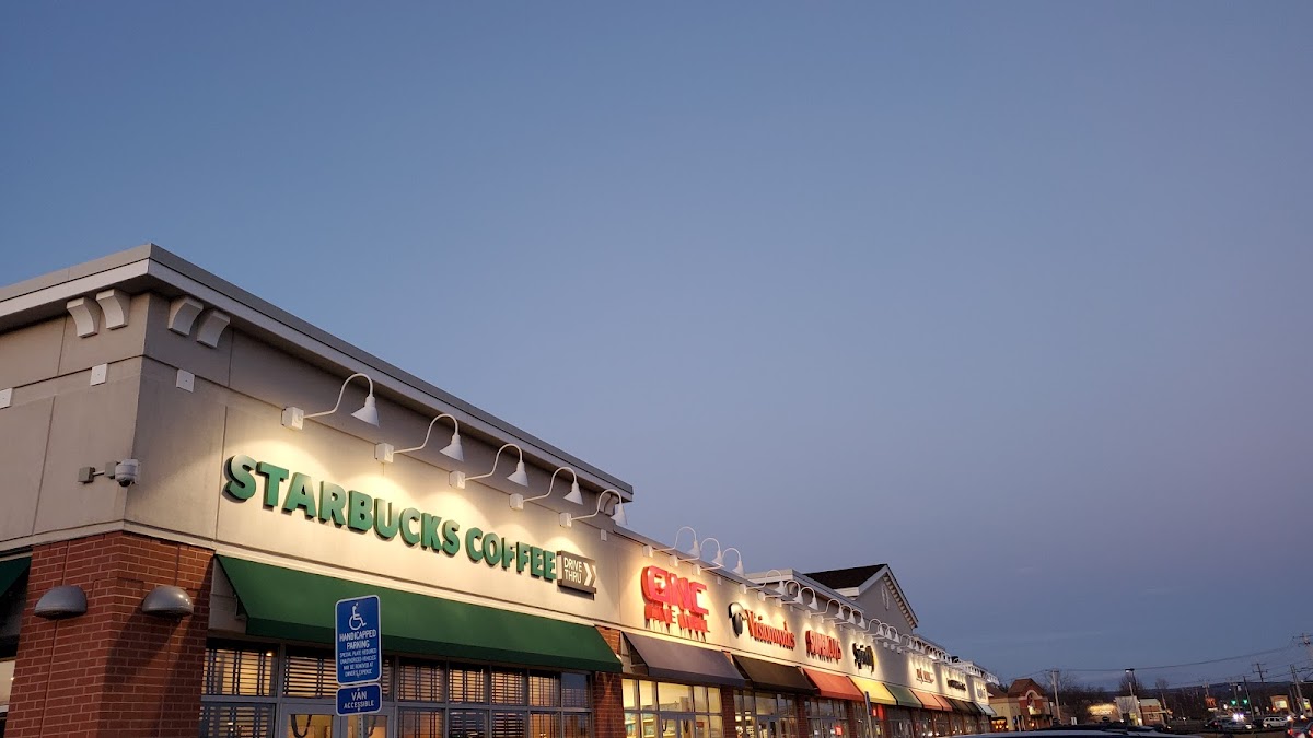 Starbucks Photo 4