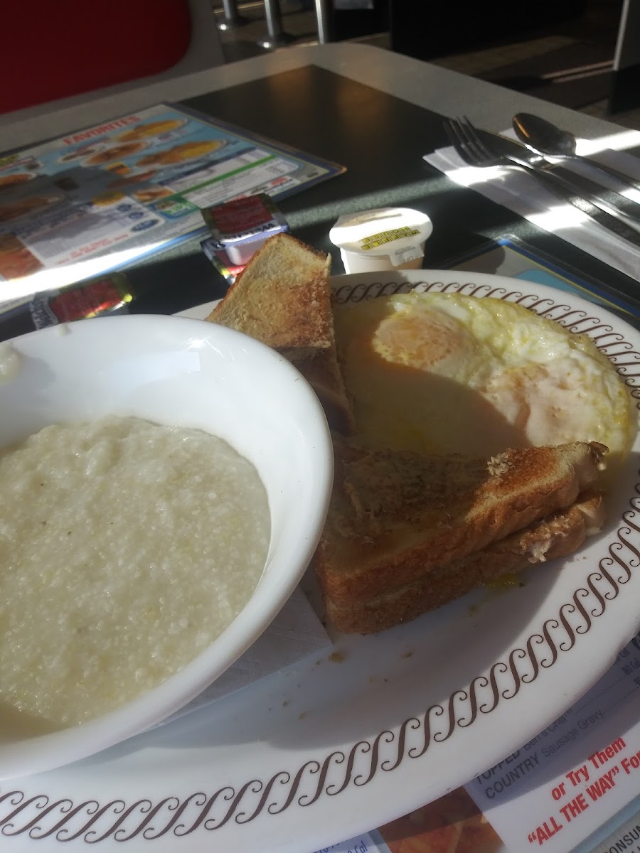 Waffle House Photo 10