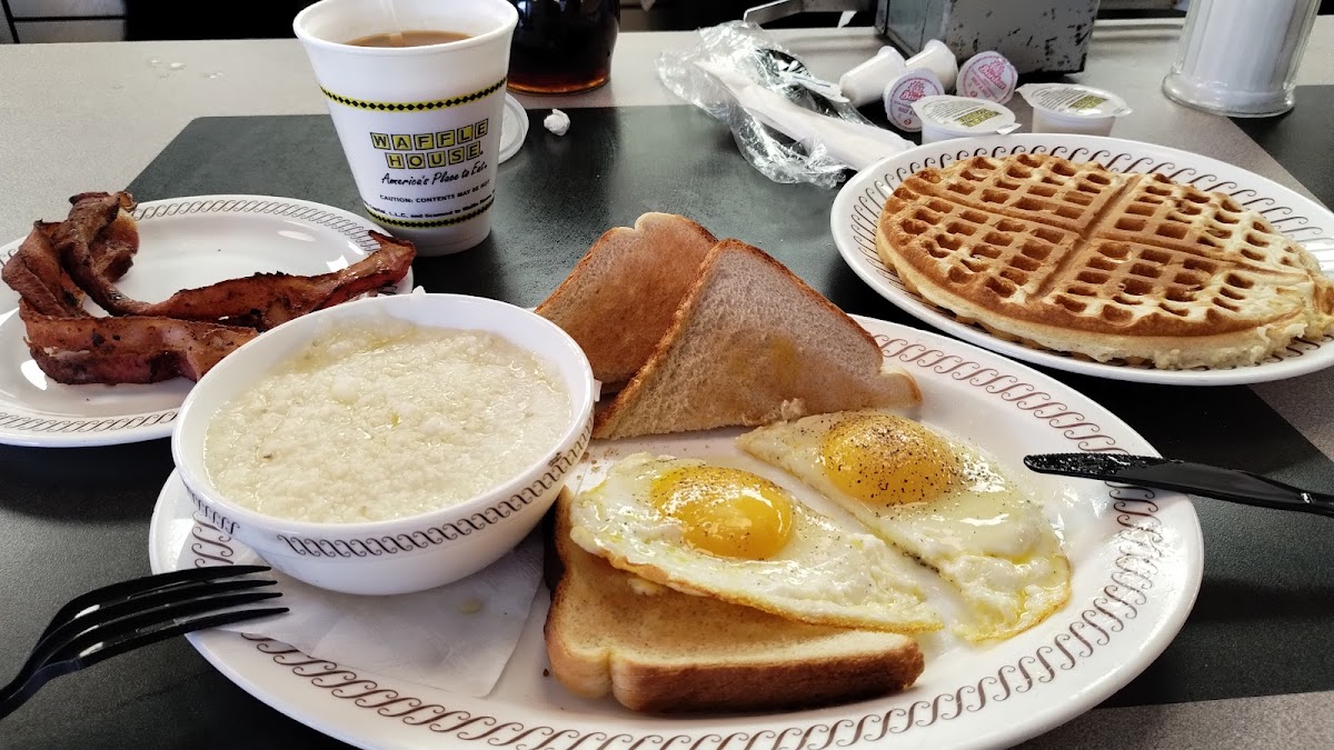Waffle House Photo 4