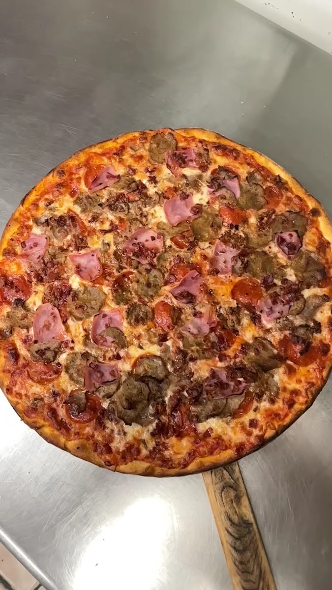 Gino's Pizza Photo 2
