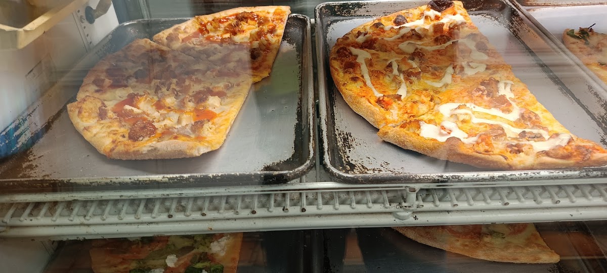 Gino's Pizza Photo 5