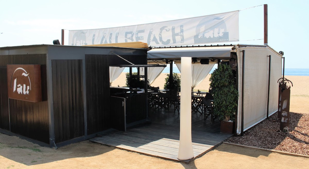 LAU BEACH