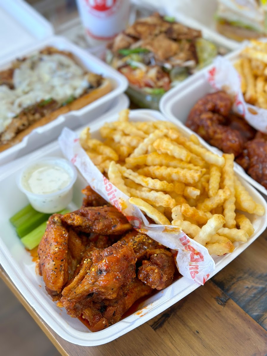 American Deli Photo 8