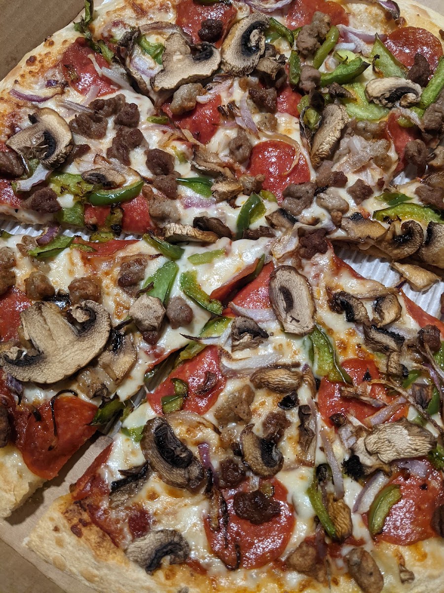 Pizza Hut Photo 7