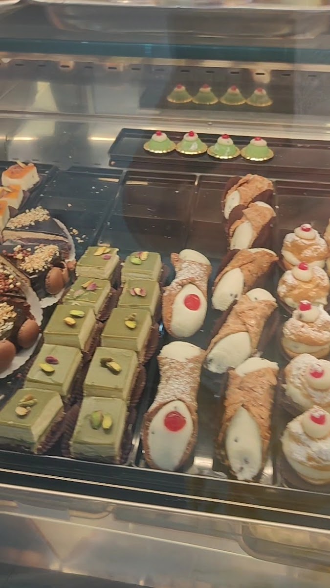 Paradise - Gelateria, Pasticceria Photo 2