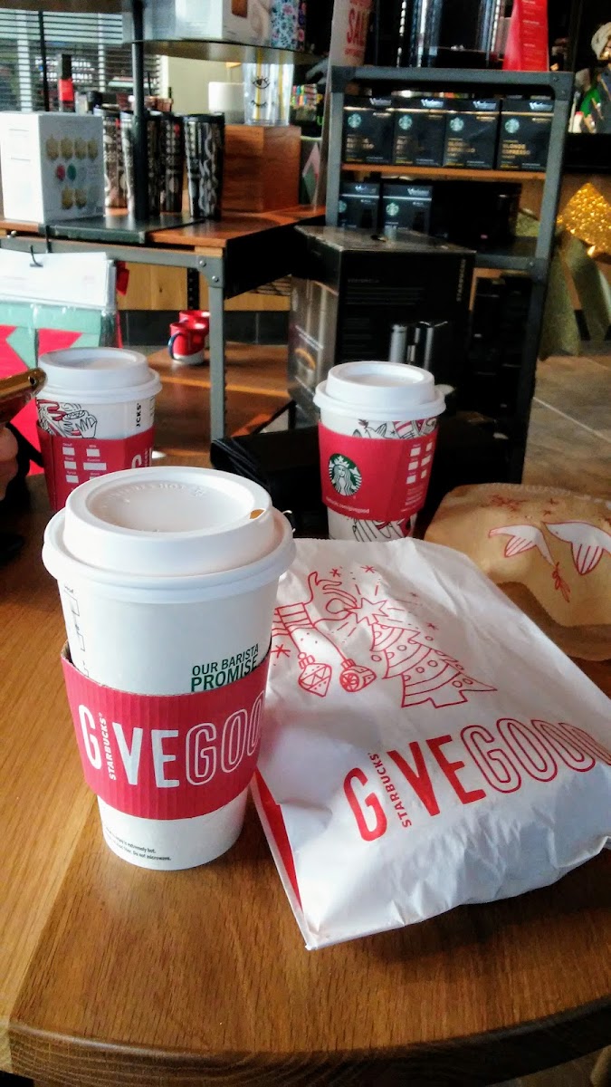 Starbucks Photo 10