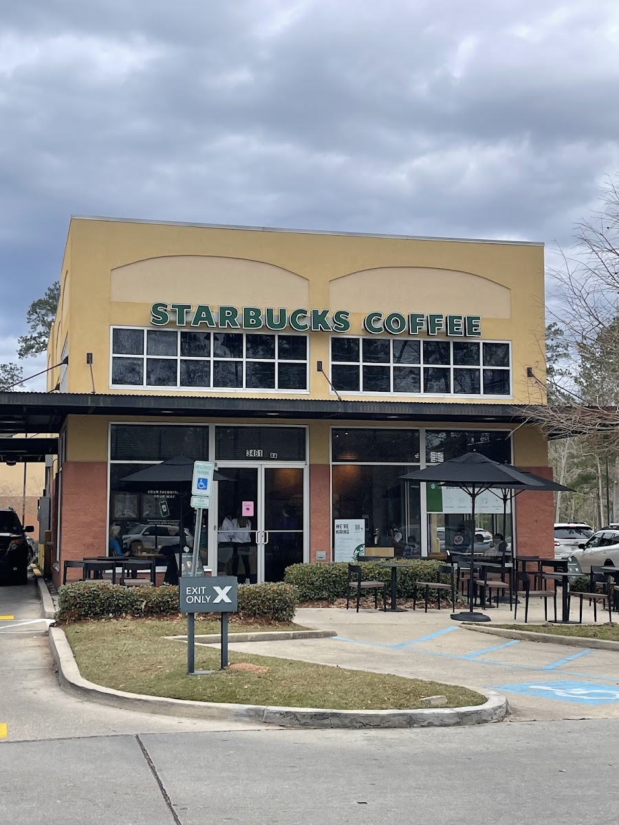 Starbucks Photo 4