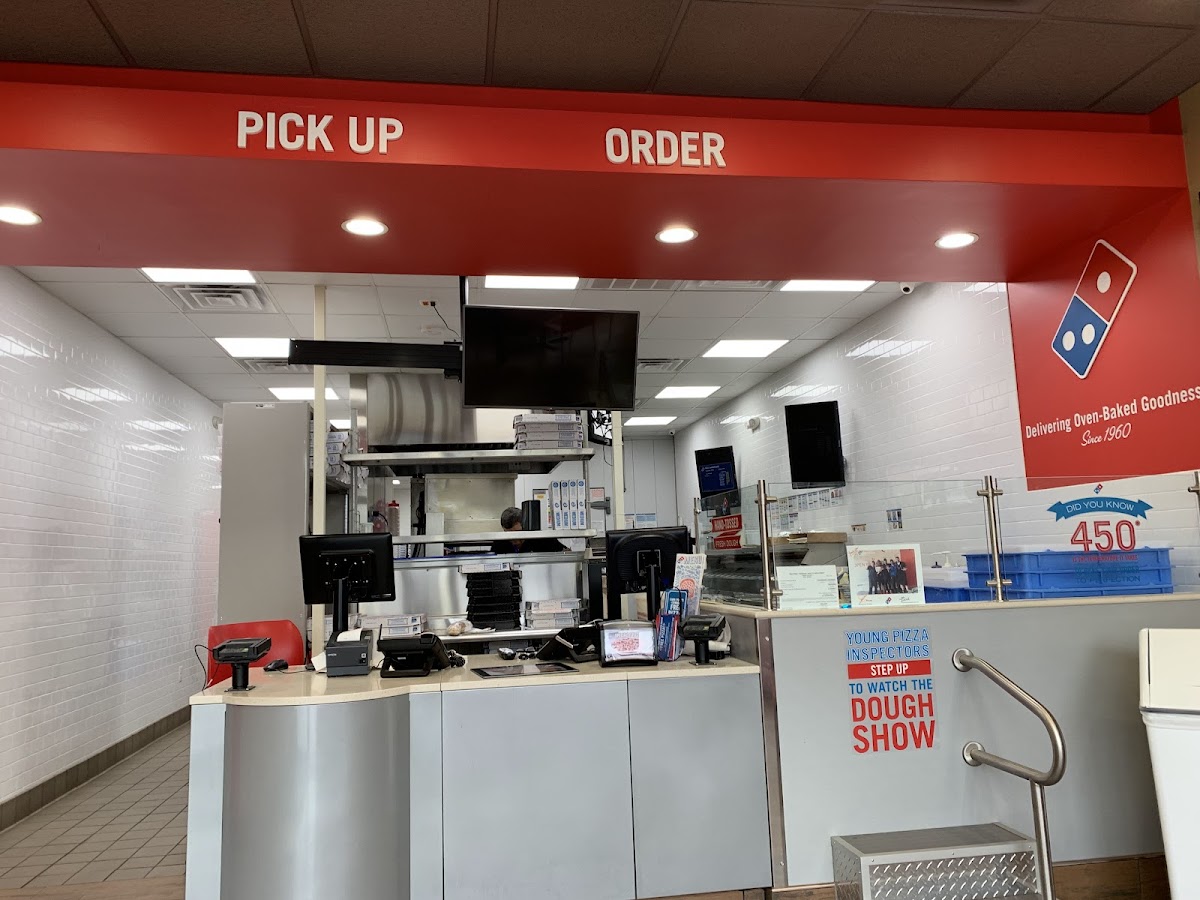 Domino's Pizza Photo 3