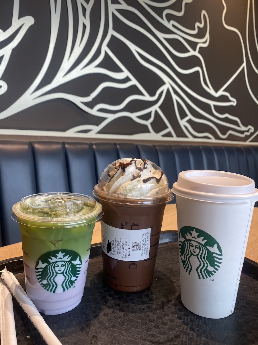 Starbucks Photo 3