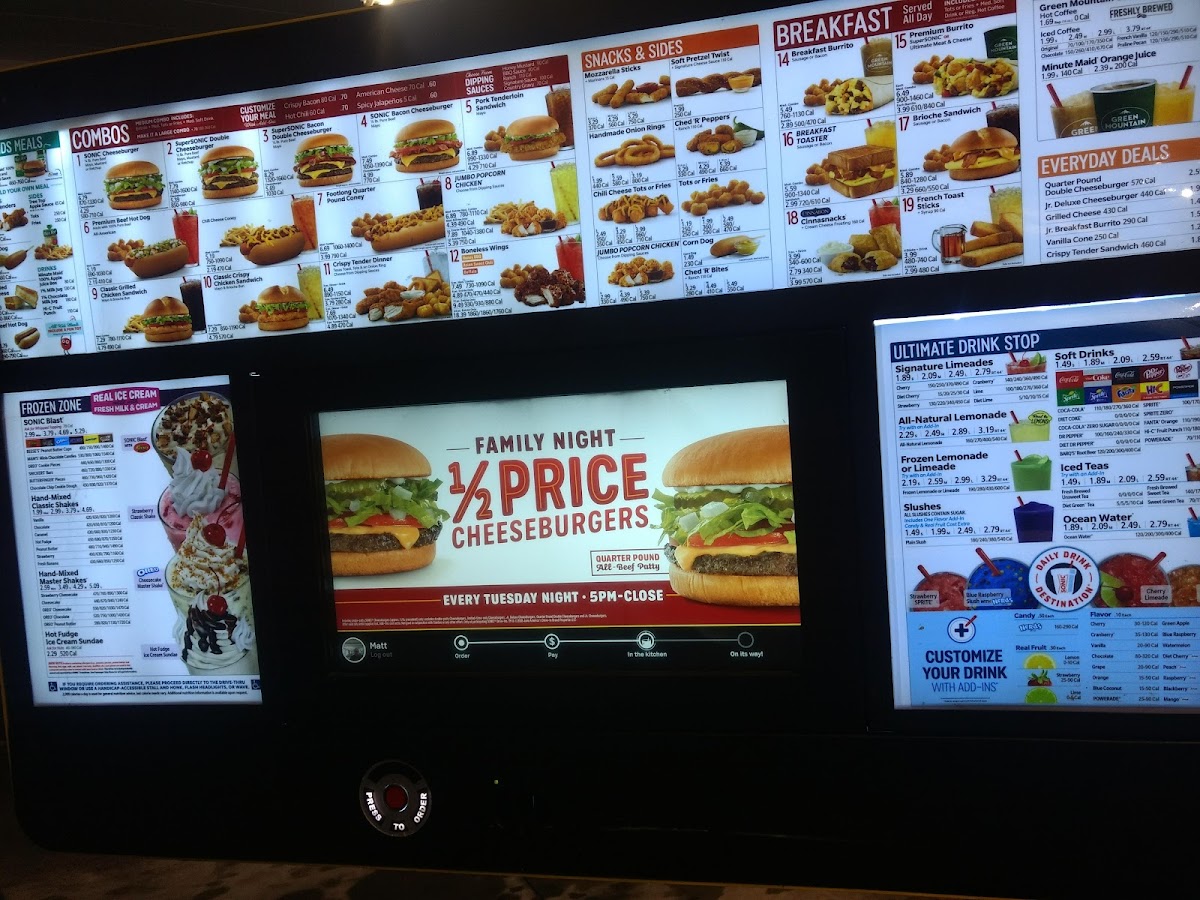 Sonic Drive-In Photo 4