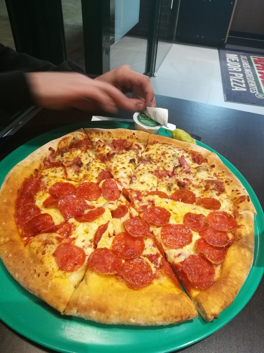 Papa Johns Pizza Photo 8