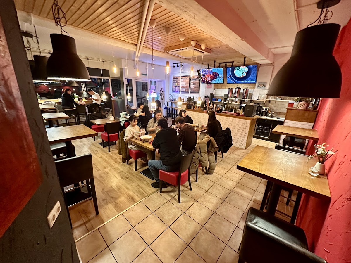 Wow-Restaurant Photo 7